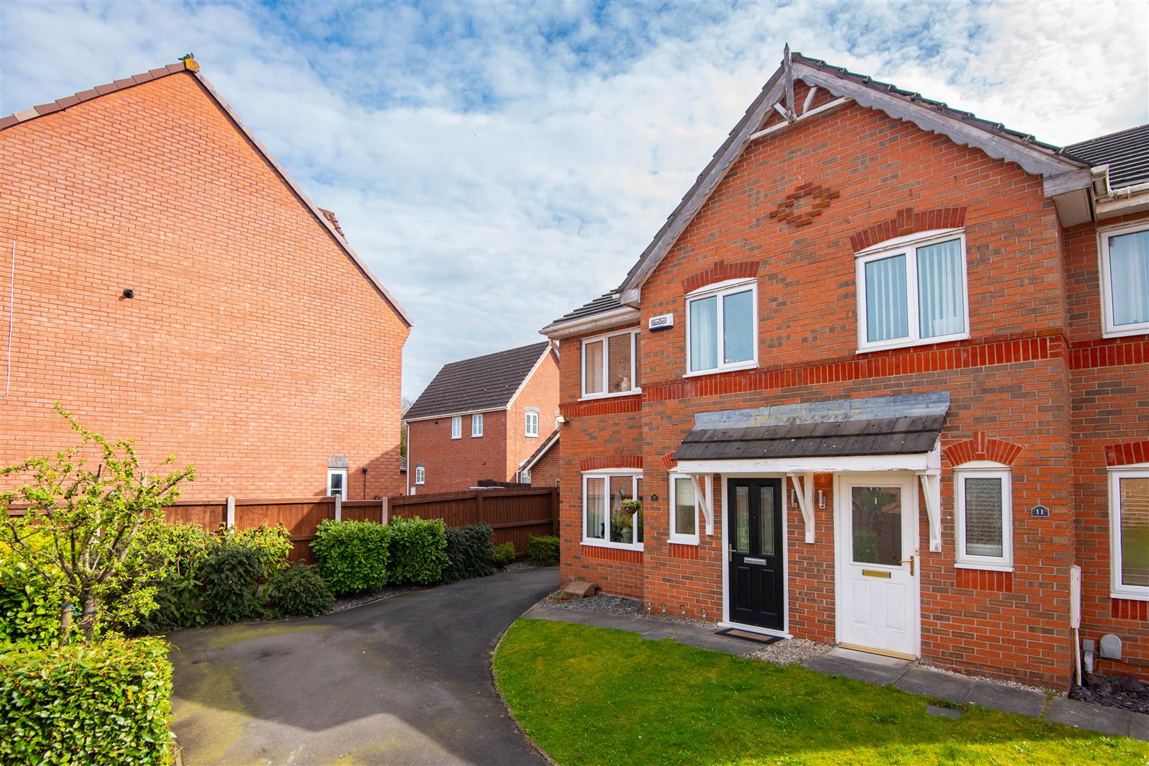 3 bed property in Woodlark Drive, Chorley